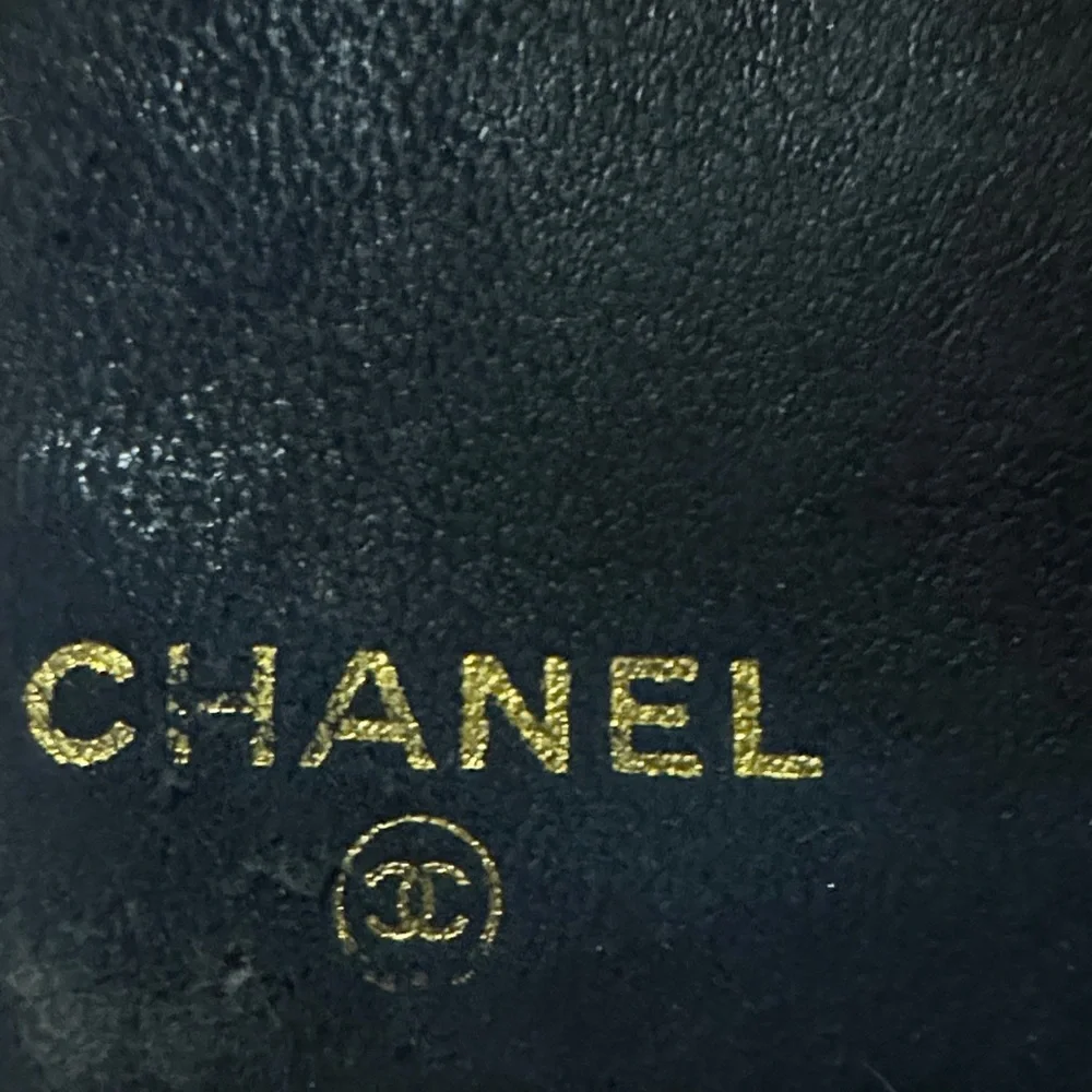 CHANEL Black Leather Wallet ✅AUTHENTIC ✅ with COA - Picture 5 of 9